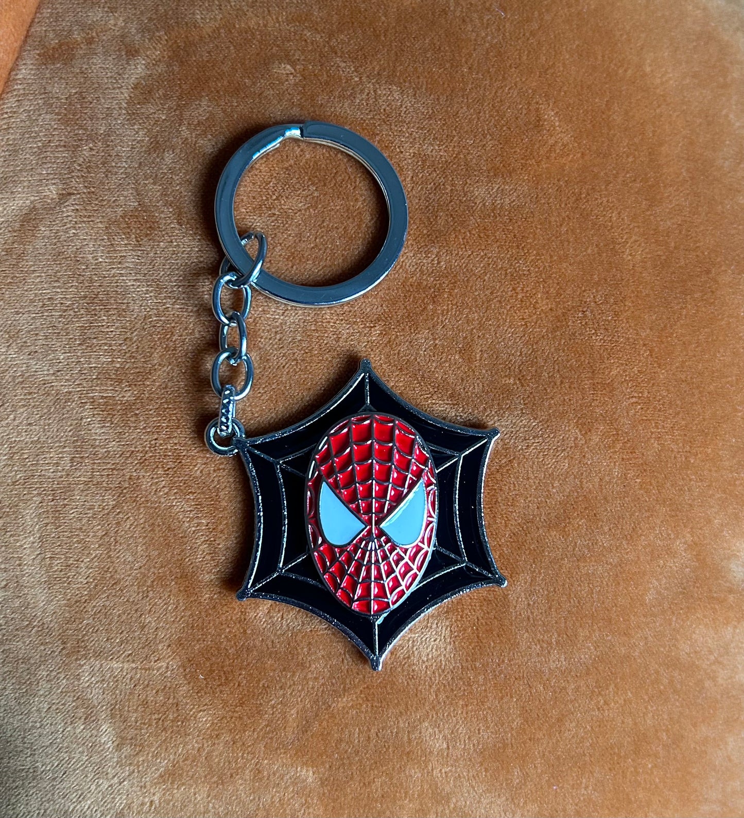 Spiderman Rotating keychain