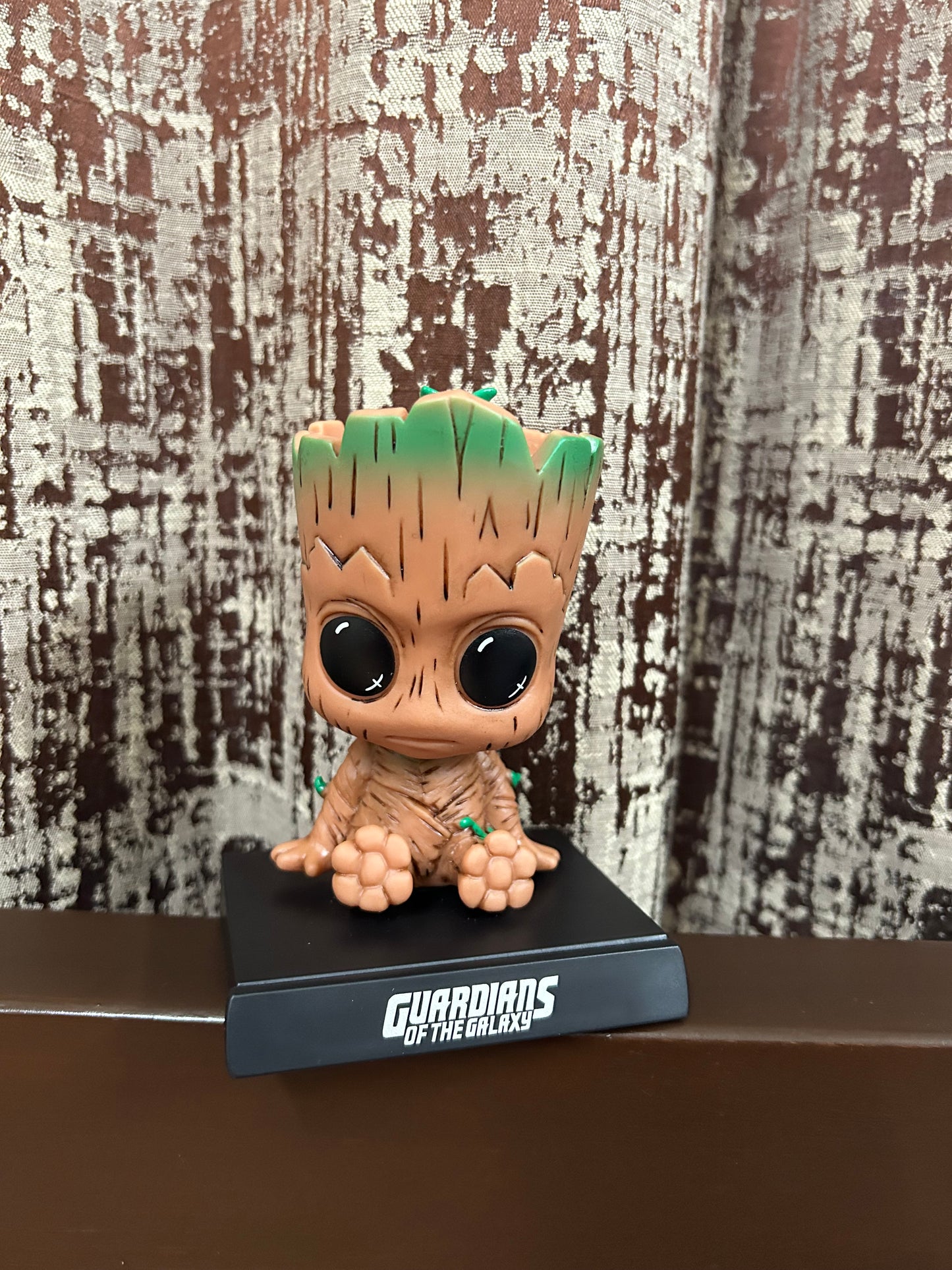 Groot Bobblehead cum Mobile stand