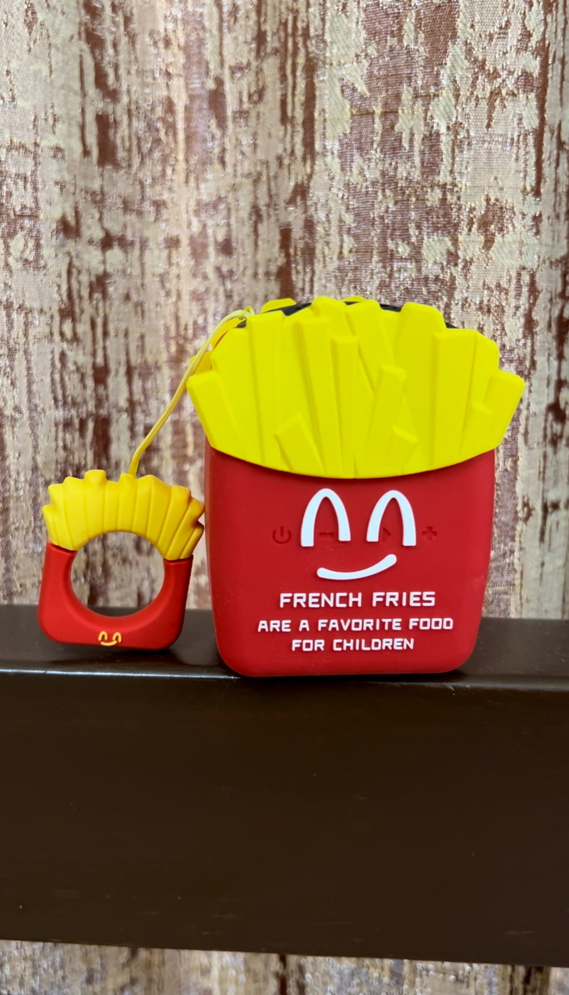 Fries Bluetooth speaker