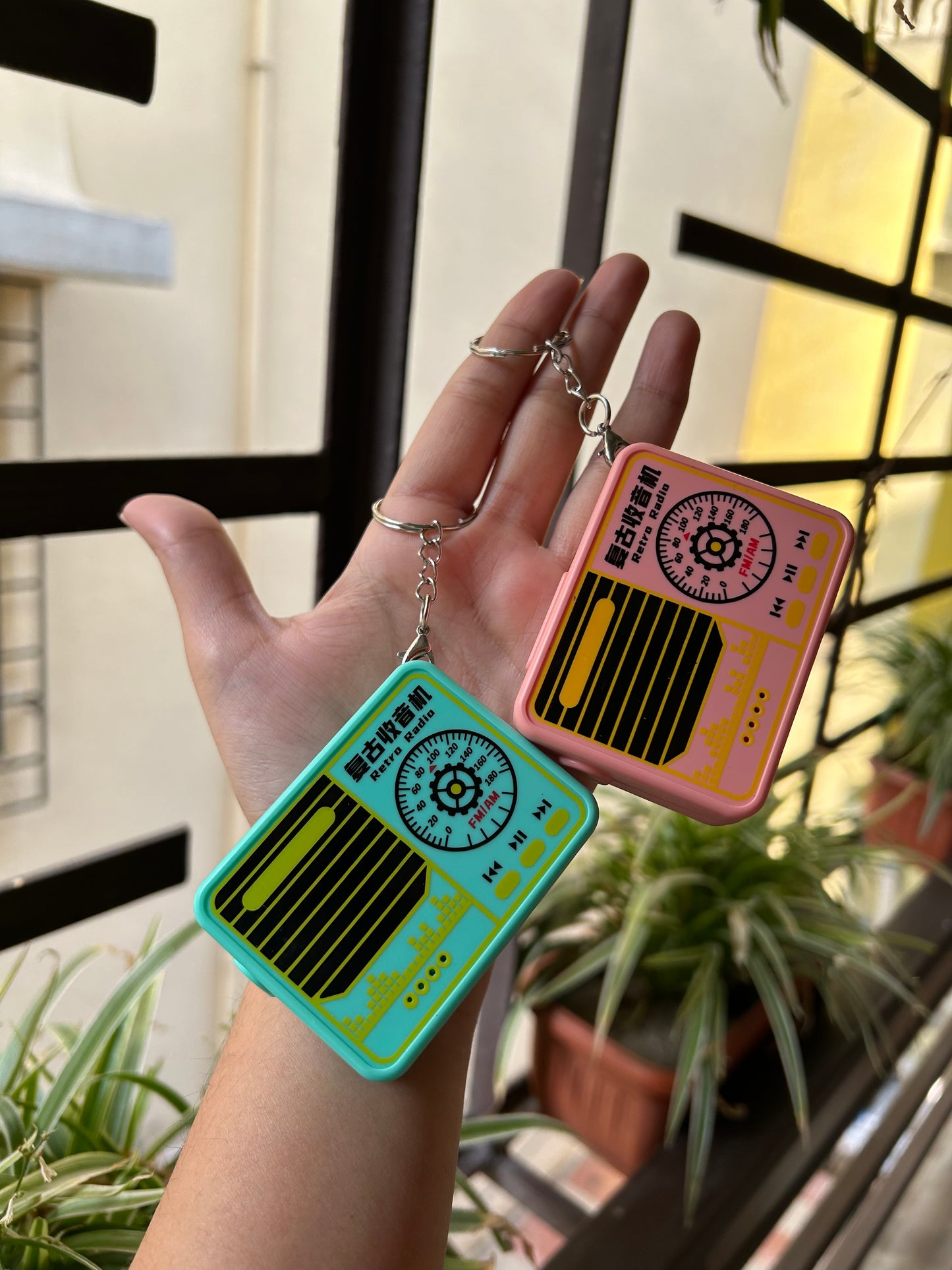 Retro Radio keychain