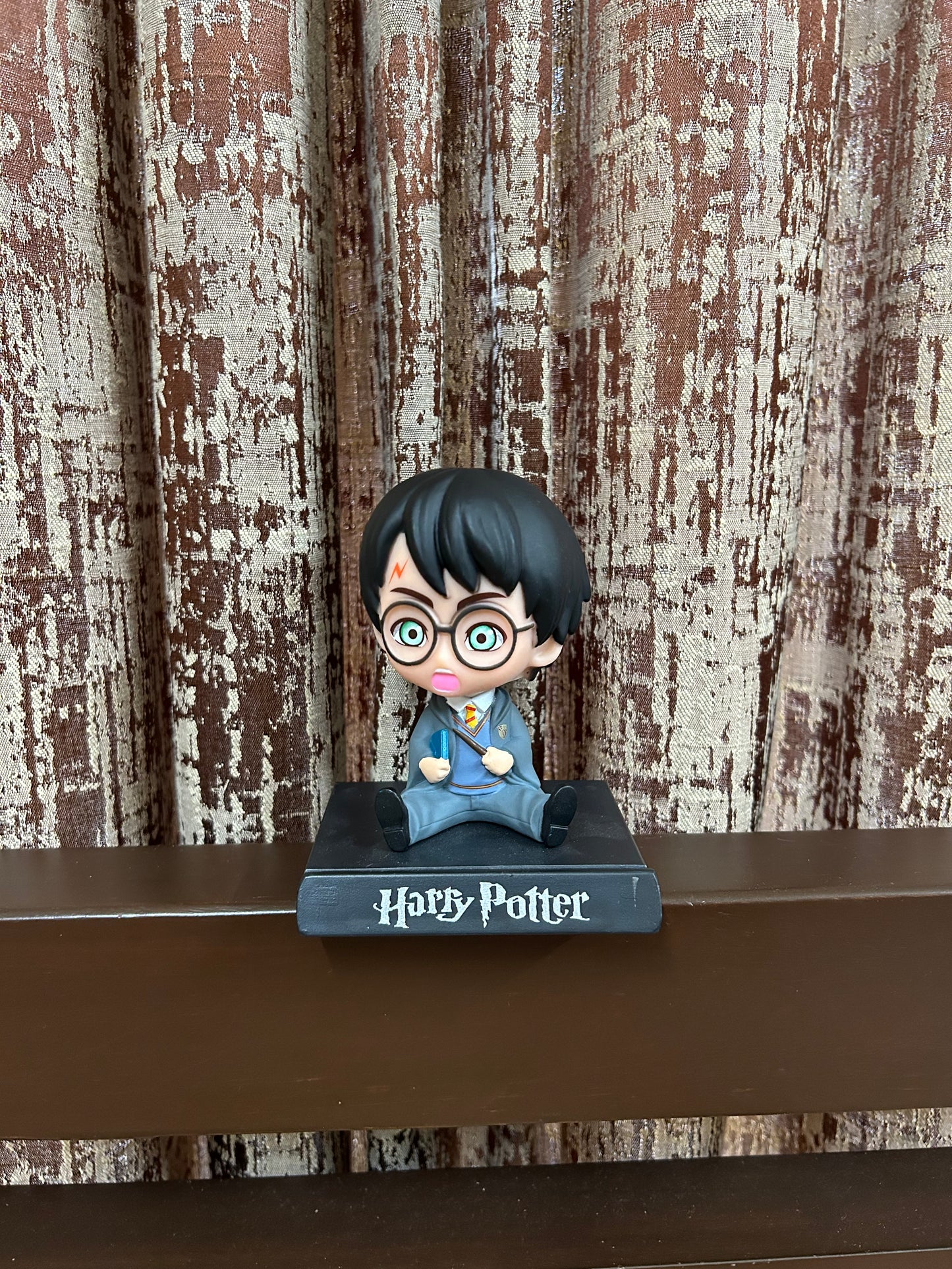 Harry Potter Bobblehead cum Mobile stand