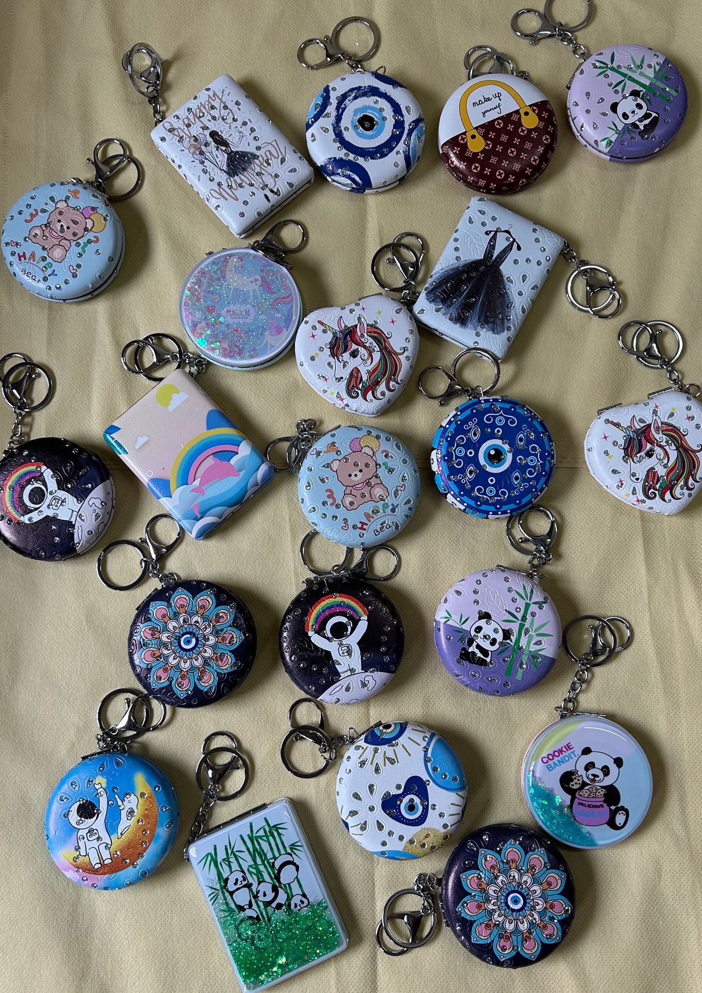 Kawaii Mirror keychain