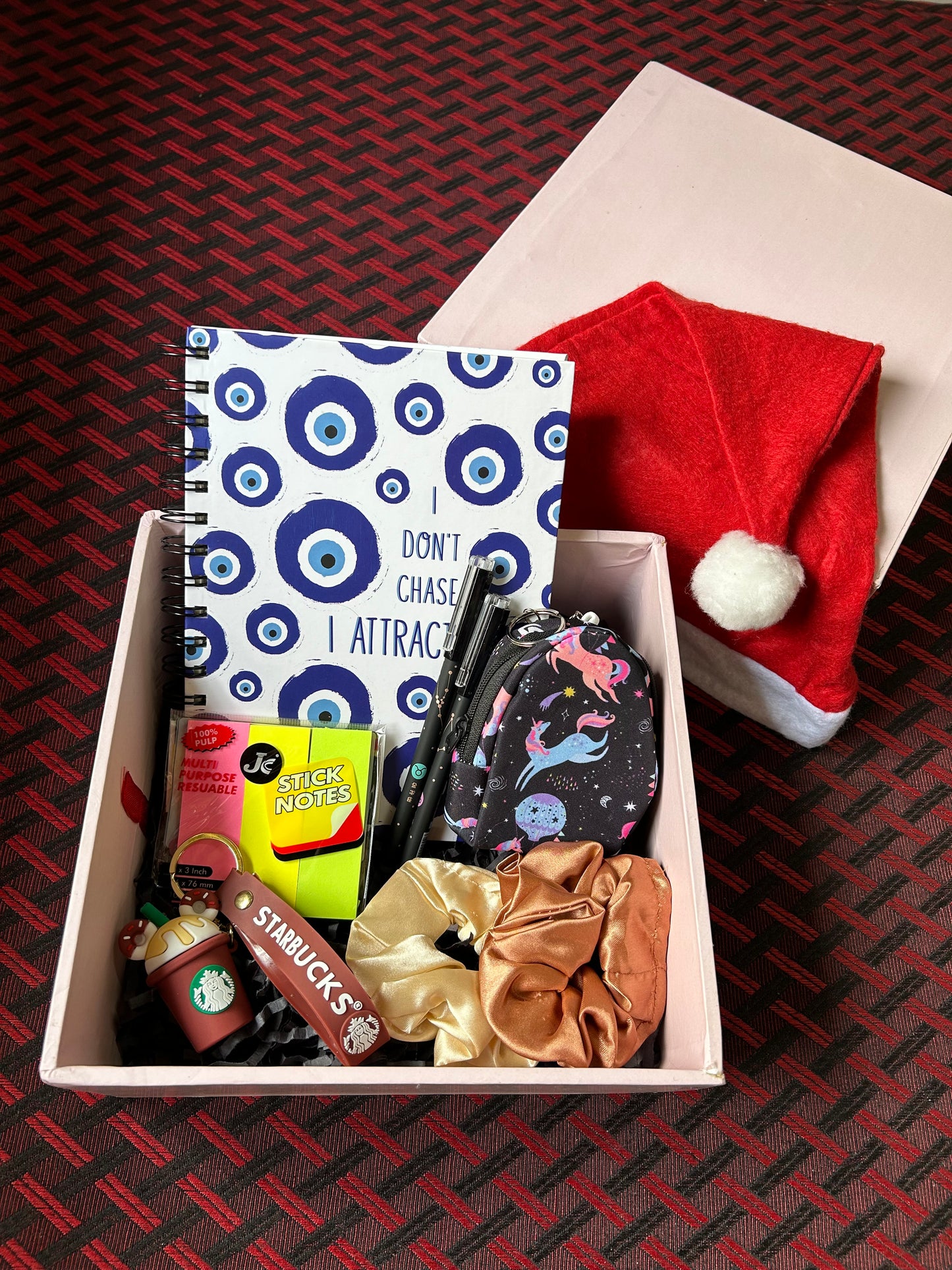 Gift Hamper for her - 1